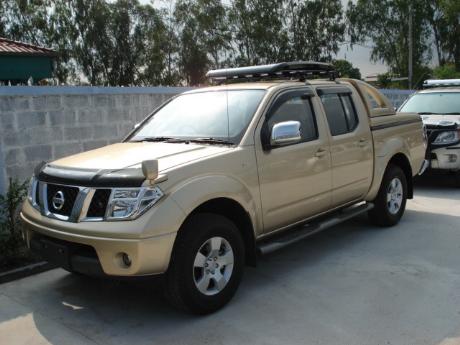 Images (Pics) of new and used Double Cab Nissan 