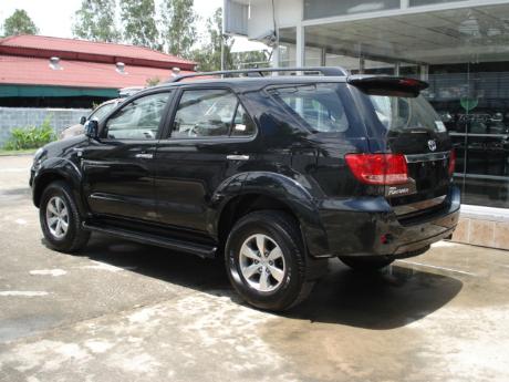 toyota-hilux-vigo-double-cab- .